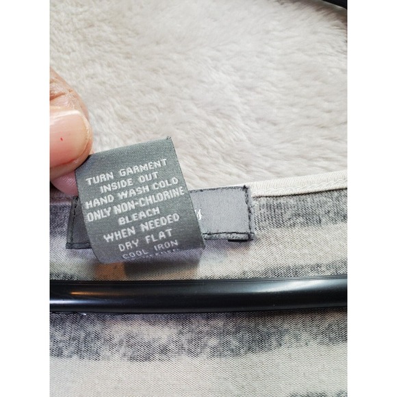 Neiman Marcus Shirt‎ Womens Medium Multi Striped Viscose Long Sleeve Round Neck - Picture 8 of 8